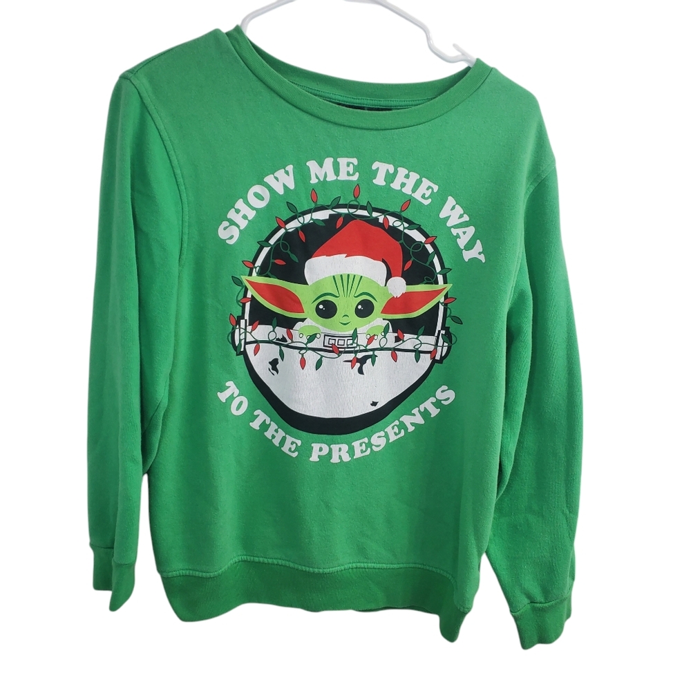 Star Wars christmas sweatshirt  baby yoda size XL